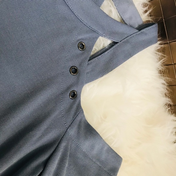 Rock & Republic Cold Shoulder Top Sz S - Picture 2 of 4